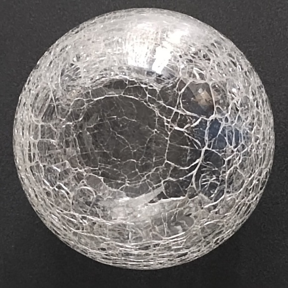 Sphere shaped Crackled glass - Picture 2 of 4